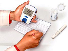 围术期严格控制血糖能否降低非糖尿病心脏手术患者术后ADE？