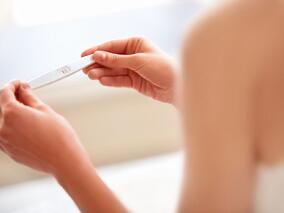 妊娠早期使用普瑞巴林有无严重先天性畸形风险？