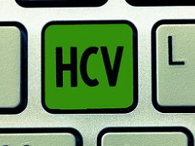 SOF/VEL联合或不联合低剂量RBV治疗慢性HCV感染合并严重肾损害患者效果如何？
