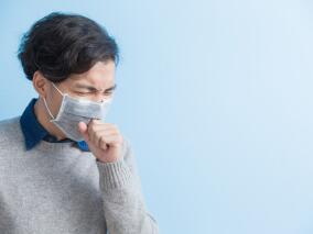 持续性慢性咳嗽的风险因素是…