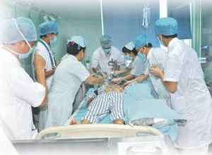 心肺复苏期间家庭出席同心理变量的正性结果相关（N Engl J Med. 2013 Mar 14;368(11):1008-18.）