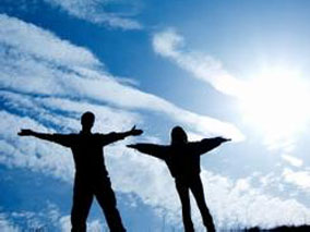 RT/TMZ中添加贝伐珠单抗对新确诊胶质母细胞瘤患者的HRQoL有影响吗?