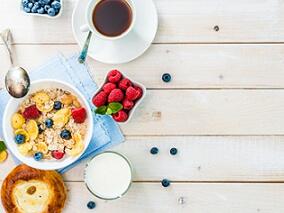 不吃早餐 折在心血管疾病上面的相对风险增加87%…