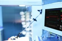 机械通气ICU患者：无镇静vs轻度镇静 90日死亡率无差