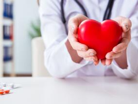 进行PCI的ACS患者：替格瑞洛和氯吡格雷谁更安全？