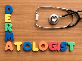 青少年皮肌炎：英夫利昔单抗和阿达木单抗辅助治疗 疗效如何？