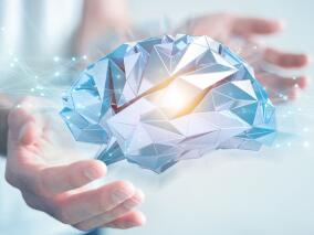 43岁男子颅内病变 弥散加权成像揭开谜底