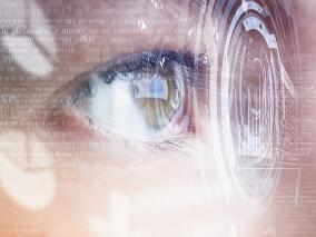 双眼疼痛、头痛 病理检查发现右眼内有瘤组织