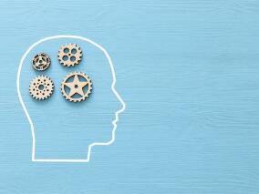 3岁女宝宝头痛呕吐14天 真凶是…