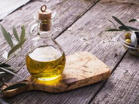 多吃橄榄油除了护心 还有这4种好处…