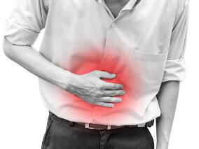 老人上腹痛半日 医生抽丝剥茧才找到真凶