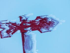 吉林一女孩零下18度跑步 没带手套被冻伤差点截肢