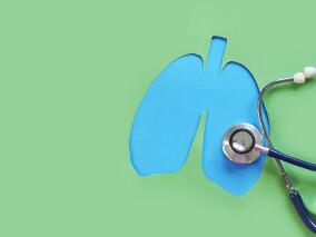 一石匠反复咳嗽咳痰3年多 曾多次被诊断为支气管炎 实则…