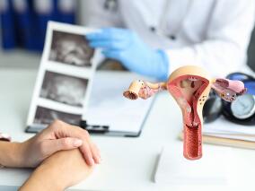 转移性、持续性或复发性宫颈癌：阿替利珠单抗联合贝伐珠单抗和化疗有这一获益