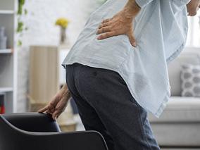 男子连续两天拔罐超1小时竟无法行走 原因是…